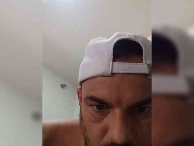 morenoymorenaa webcam