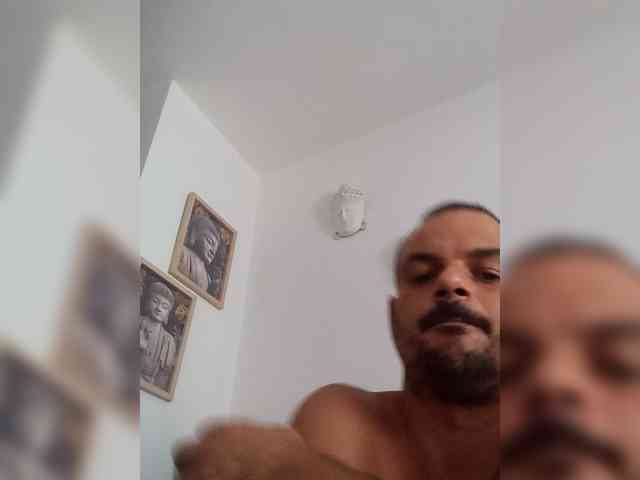 morenoymorenaa webcam