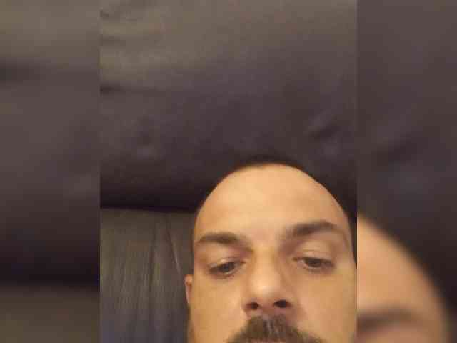 morenoymorenaa webcam