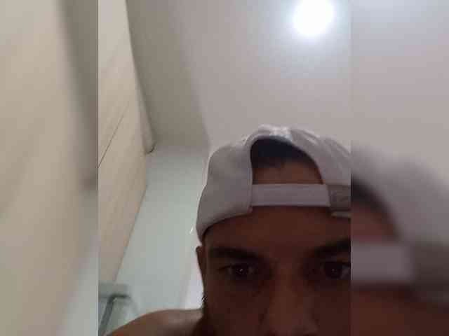 morenoymorenaa webcam