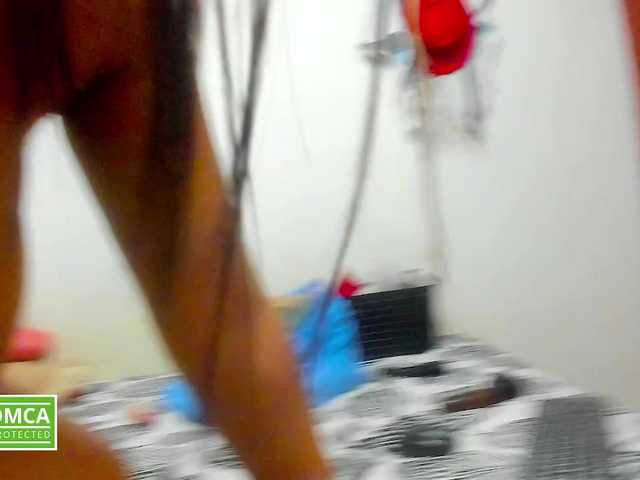 VictoriaMontiel-1 — live female cam