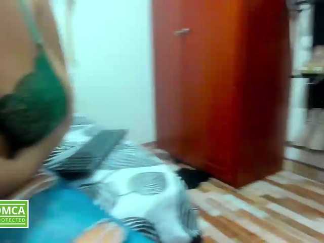 VictoriaMontiel-1 live cam on BongaCams