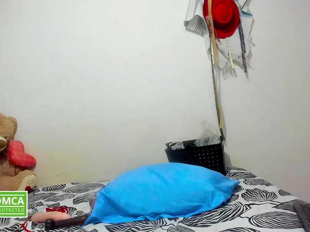 VictoriaMontiel-1 live cam on BongaCams