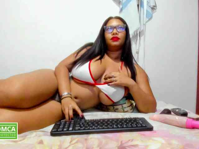 VictoriaMontiel-1 webcam