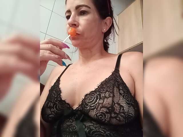 Marvel1123 live cam on BongaCams
