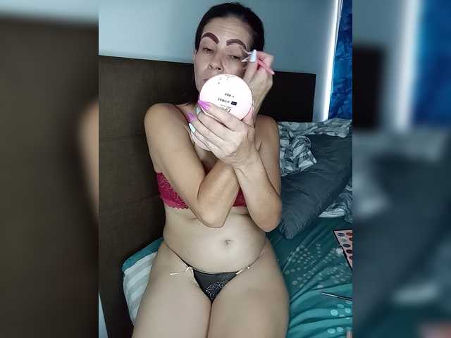 Marvel1123 live cam on BongaCams