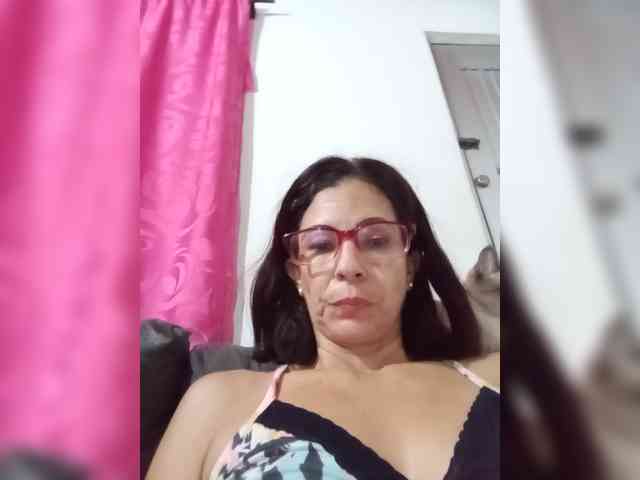 Charol1123 webcam