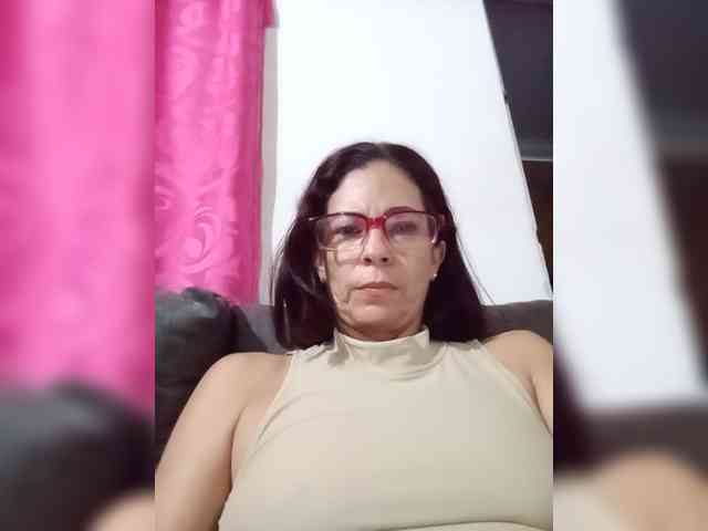 Charol1123 webcam