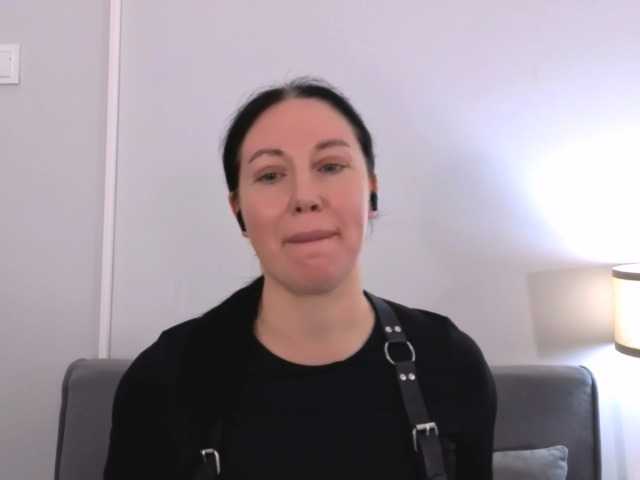 MiaFoxy live webcam show