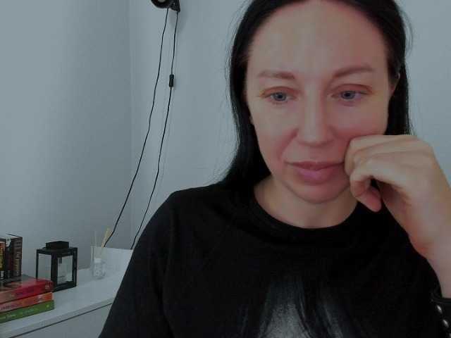 MiaFoxy live cam on BongaCams
