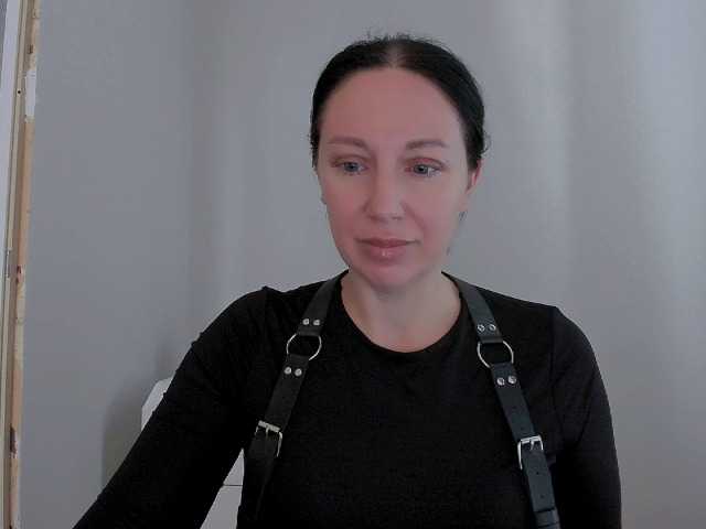 MiaFoxy live cam preview