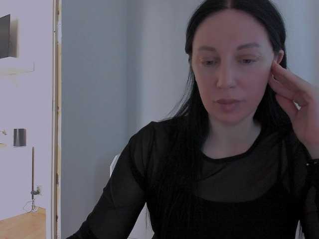MiaFoxy — live female cam