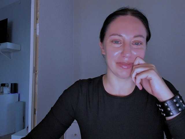 MiaFoxy live cam preview