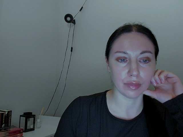 MiaFoxy live cam on BongaCams