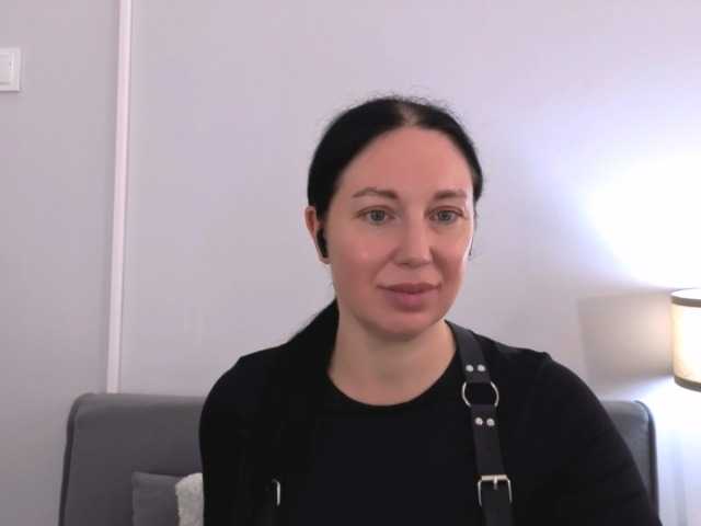 MiaFoxy live webcam show