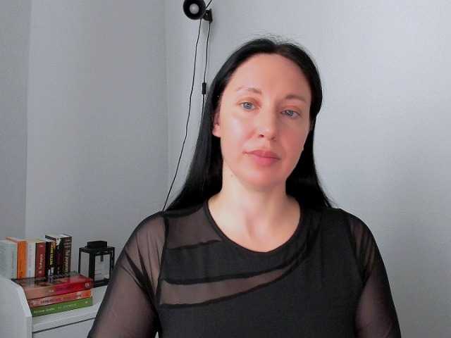 MiaFoxy live cam on BongaCams