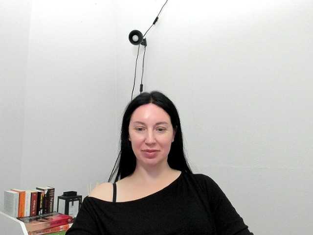 MiaFoxy live cam on BongaCams