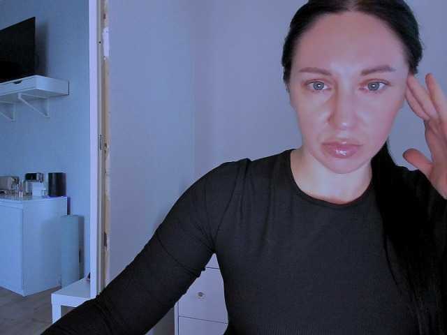 MiaFoxy live cam on BongaCams