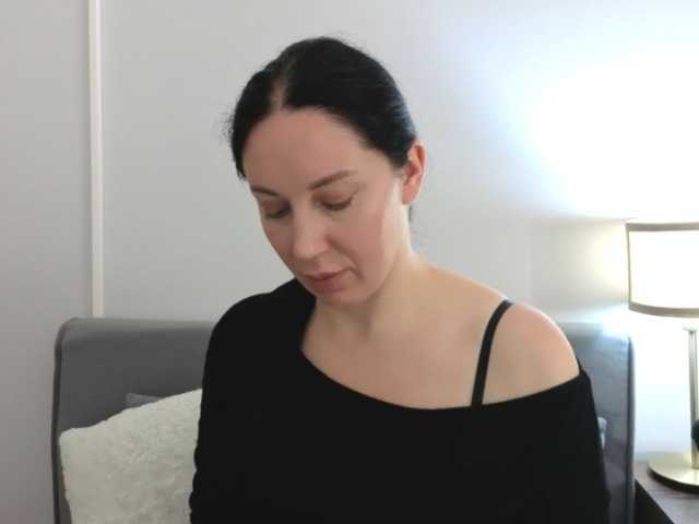 MiaFoxy live cam on BongaCams