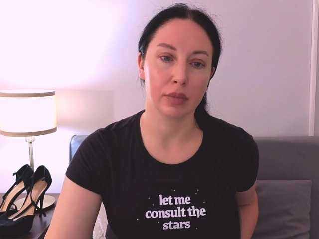 MiaFoxy live cam on BongaCams