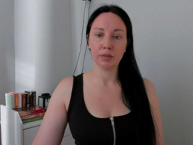 MiaFoxy live cam