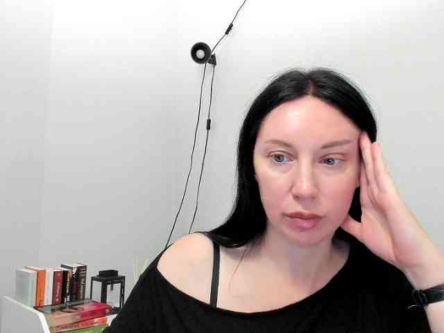 MiaFoxy webcam