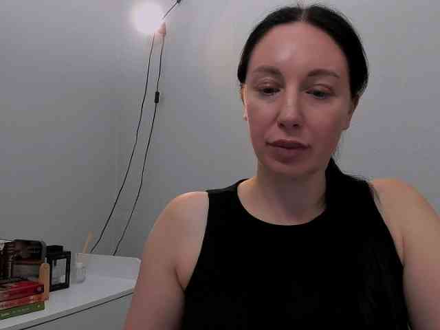 MiaFoxy webcam