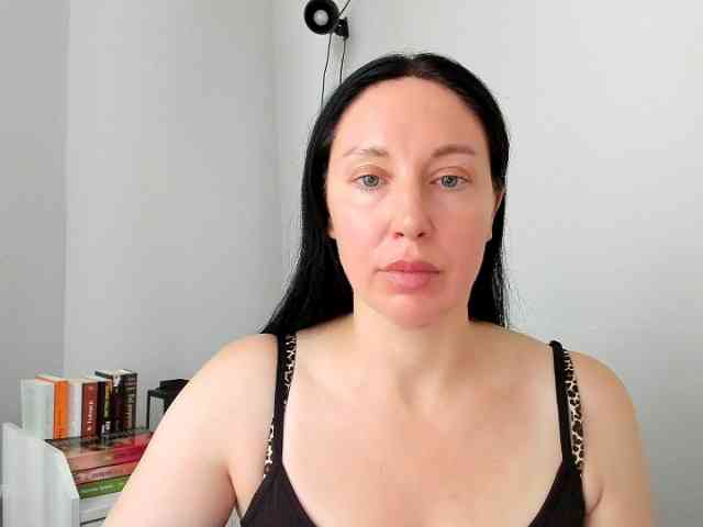 MiaFoxy webcam