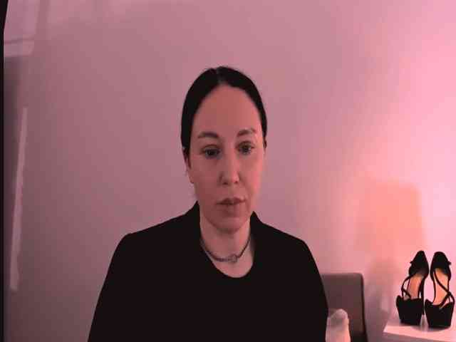 MiaFoxy webcam