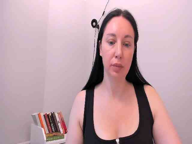 MiaFoxy webcam