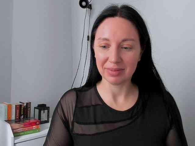MiaFoxy webcam
