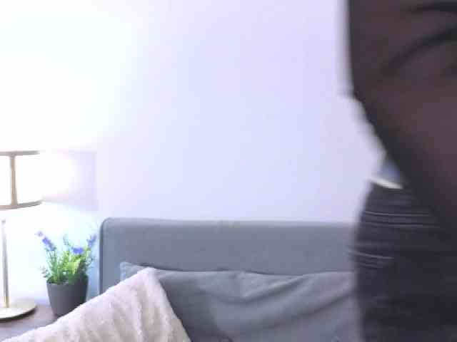 MiaFoxy webcam