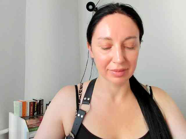 MiaFoxy webcam