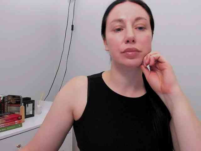 MiaFoxy webcam