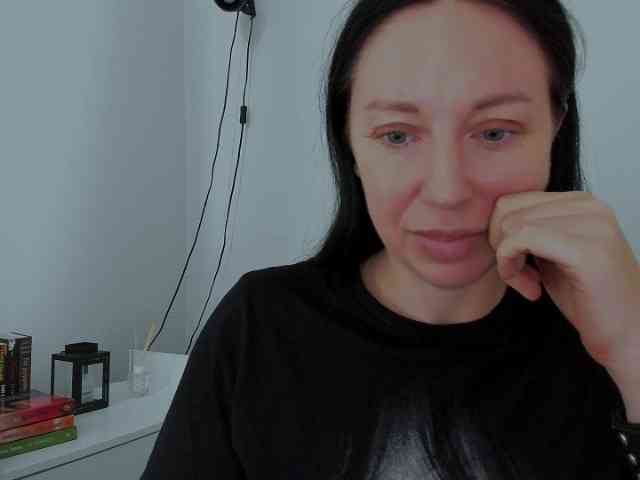 MiaFoxy Live Webcam on BongaCams
