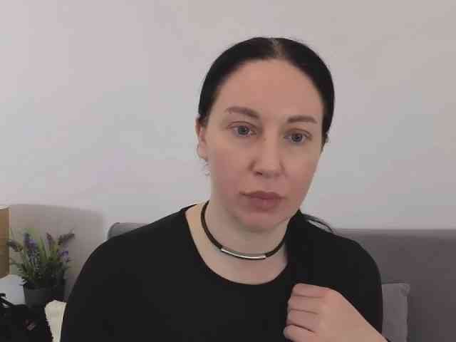 MiaFoxy webcam
