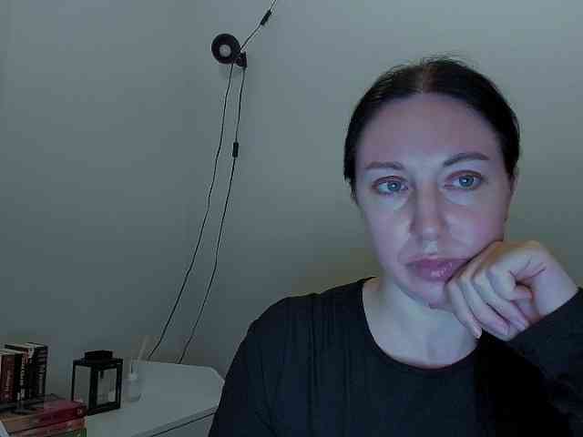 MiaFoxy webcam