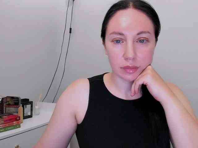 MiaFoxy webcam