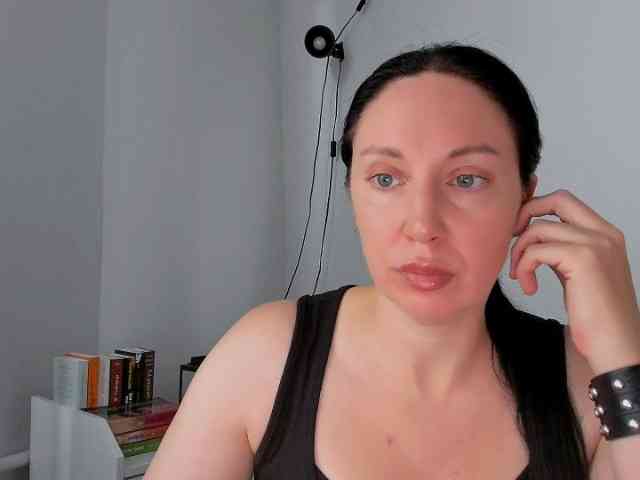 MiaFoxy webcam