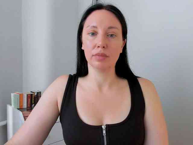 MiaFoxy webcam