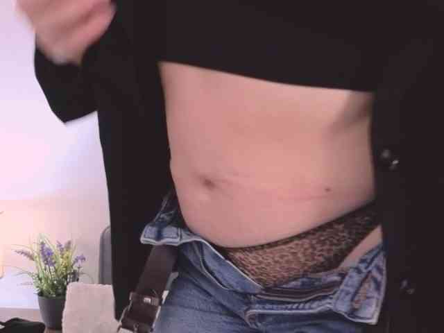MiaFoxy webcam