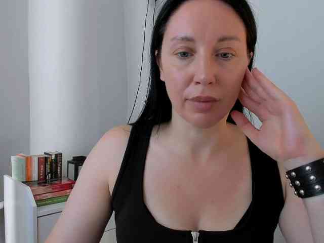 MiaFoxy webcam