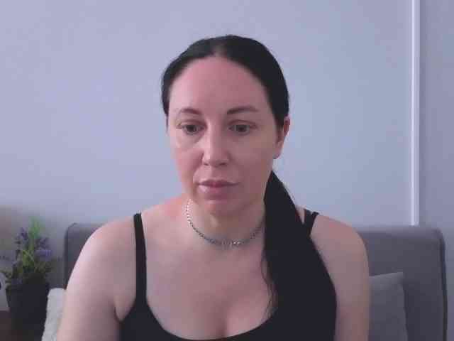 MiaFoxy webcam