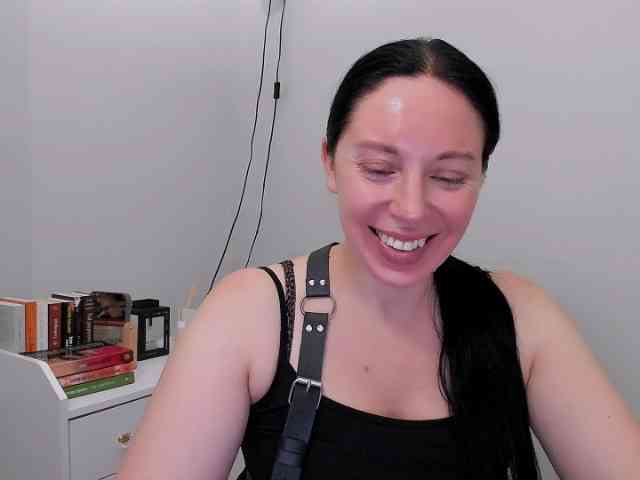 MiaFoxy webcam