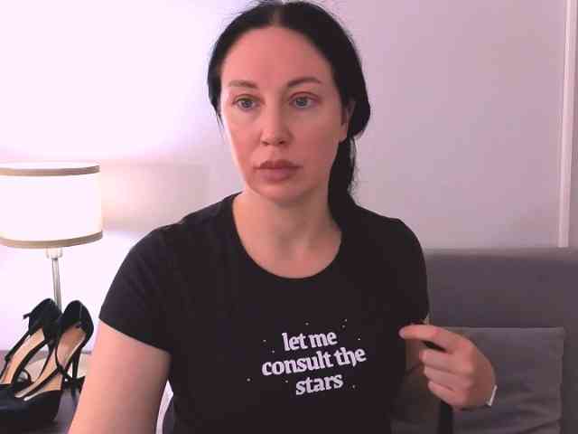 MiaFoxy webcam