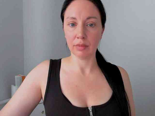 MiaFoxy webcam