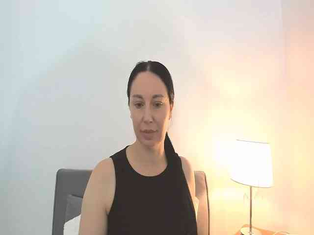 MiaFoxy webcam