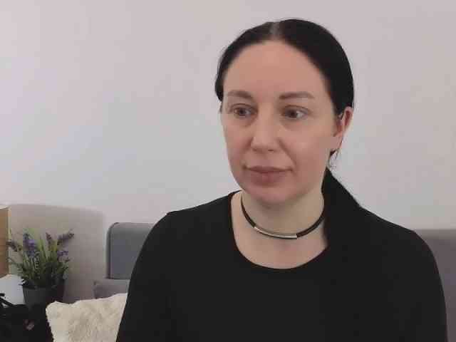 MiaFoxy webcam
