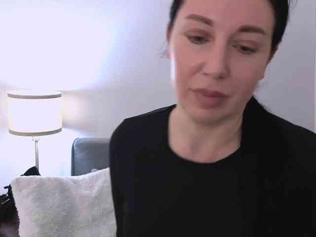 MiaFoxy webcam