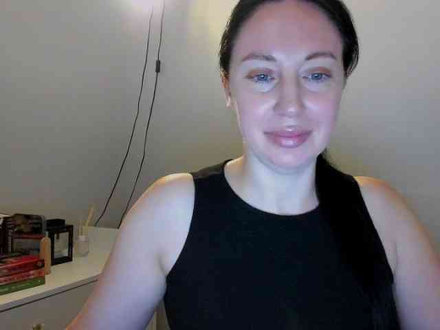 MiaFoxy webcam